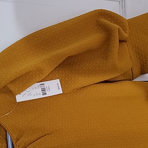 New York and Company NWT size small midi mustard/ golden yellow dress with sleev - Picture 4 of 4